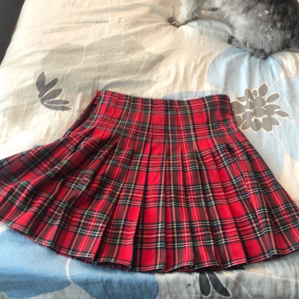 (SOLD ON MERCARI) Brandy Melville Pleated Skirt